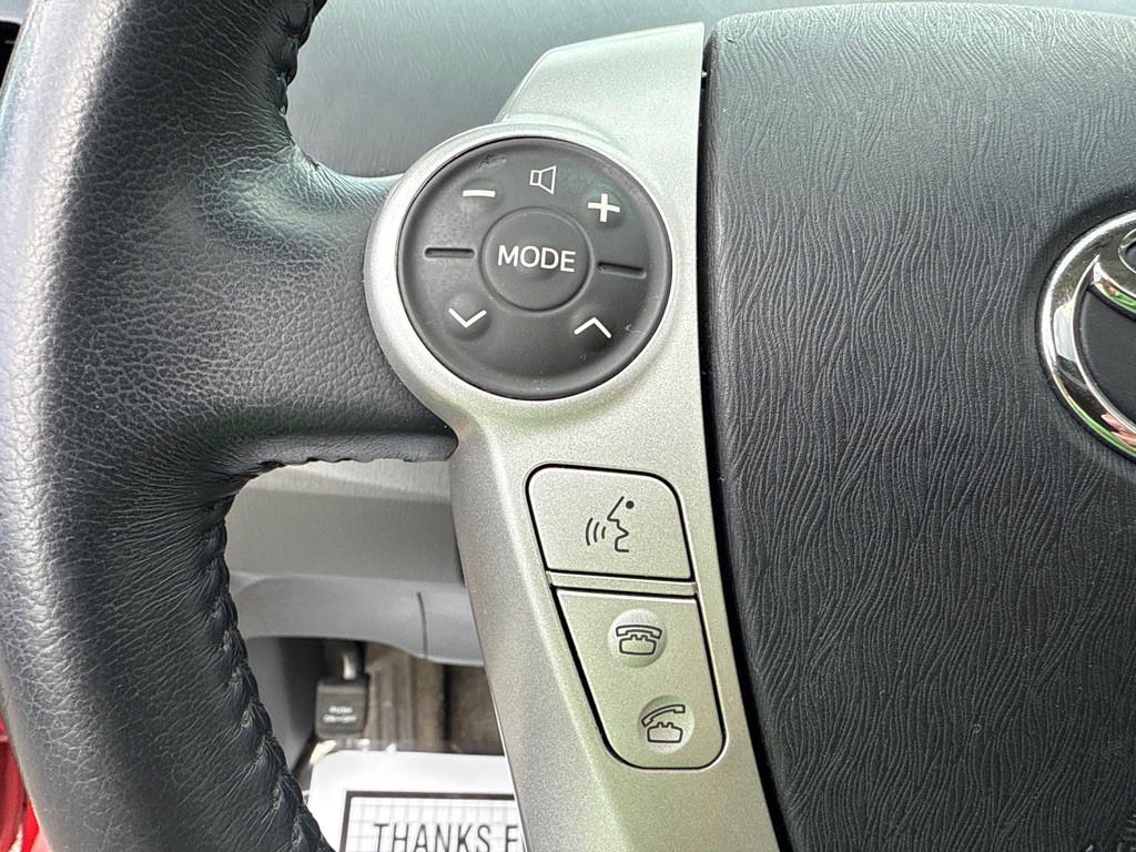2010 Toyota Prius Image 11
