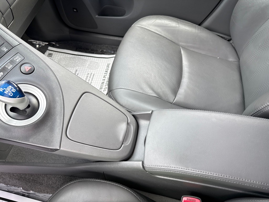2010 Toyota Prius Image 18