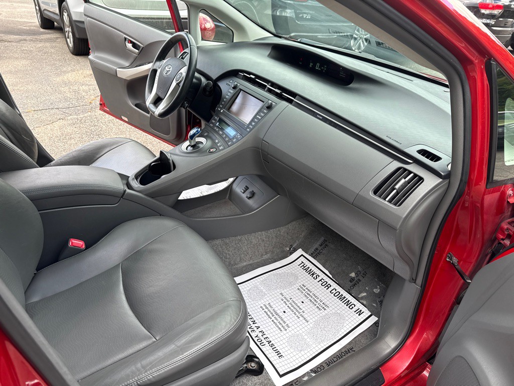 2010 Toyota Prius Image 28
