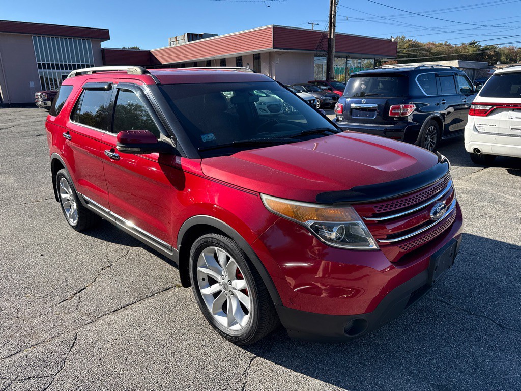 2011 Ford Explorer Image 2