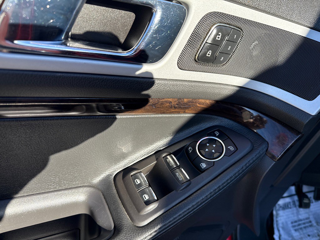 2011 Ford Explorer Image 6