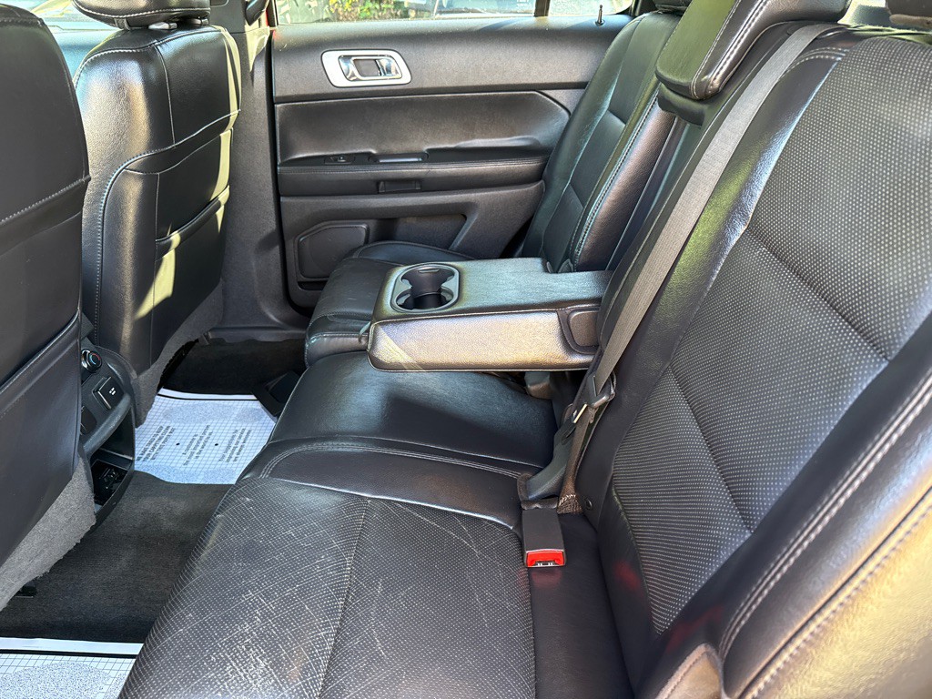 2011 Ford Explorer Image 22