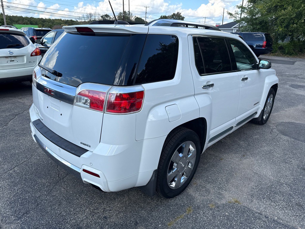 2015 GMC Terrain Image 3