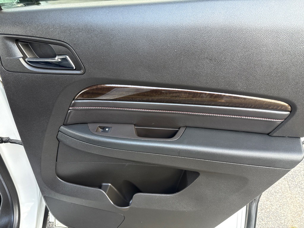 2015 GMC Terrain Image 30