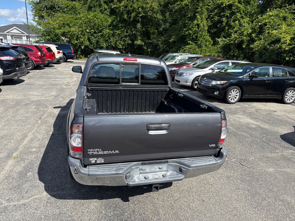 2015 Toyota Tacoma Image 5