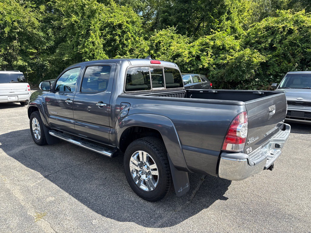2015 Toyota Tacoma Image 6