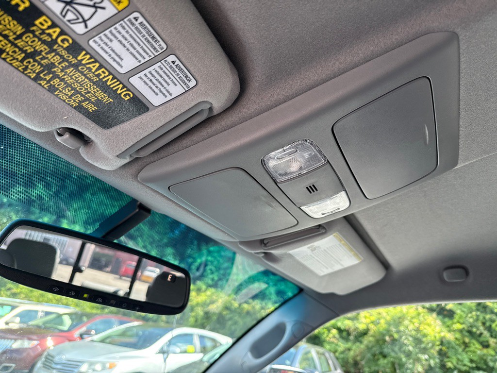 2015 Toyota Tacoma Image 20
