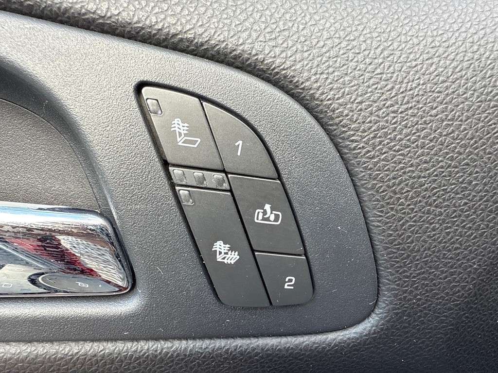 2011 Chevrolet Silverado 1500 Image 11