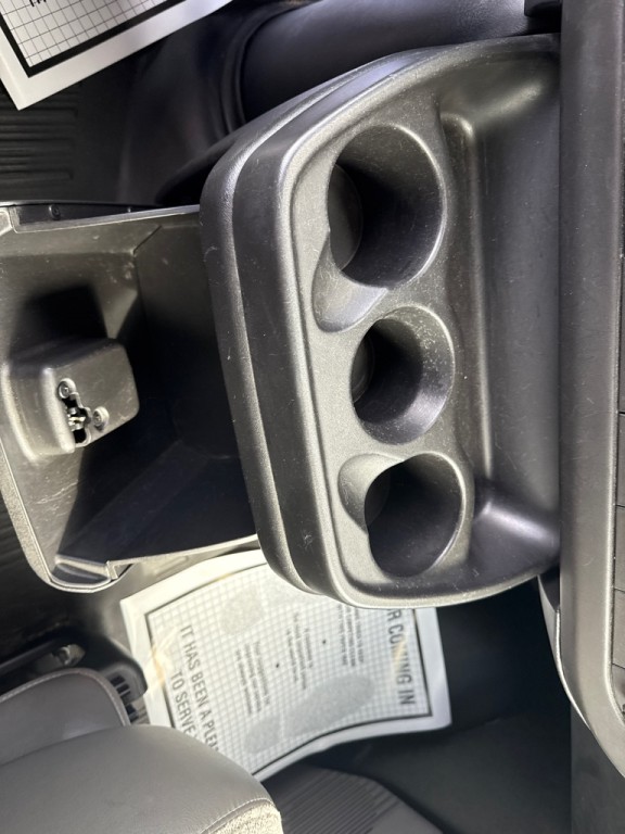 2014 Chevrolet Express Image 21