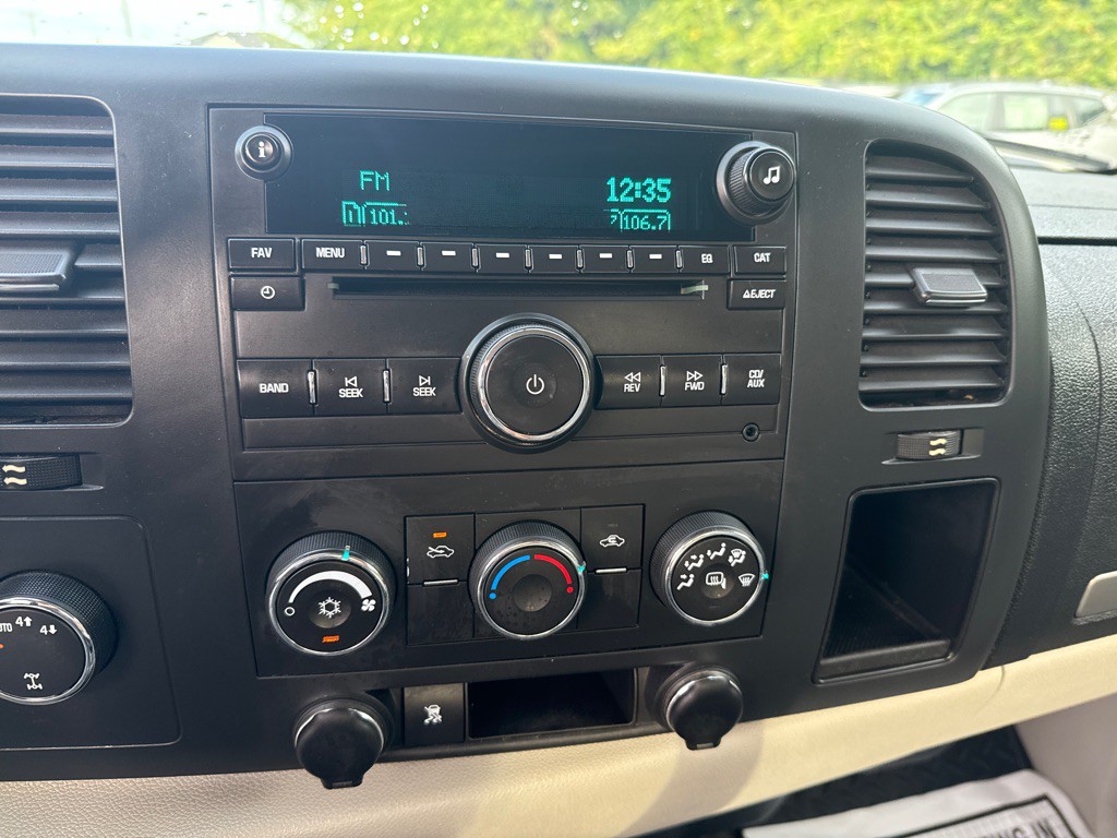 2011 Chevrolet Silverado 1500 Image 15