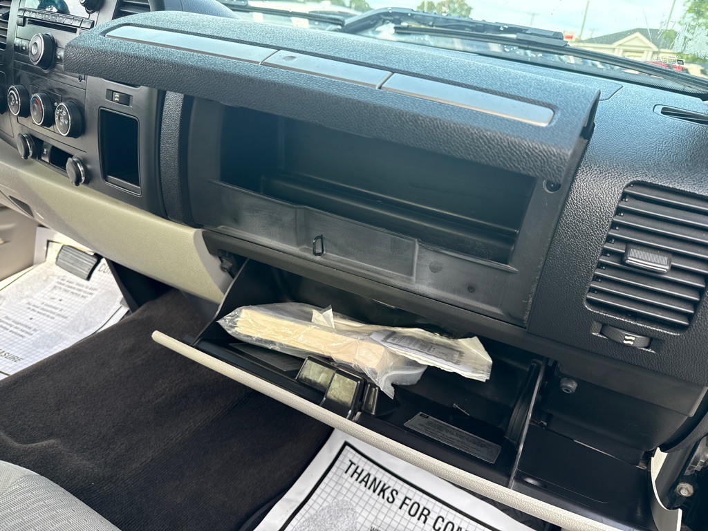2011 Chevrolet Silverado 1500 Image 21