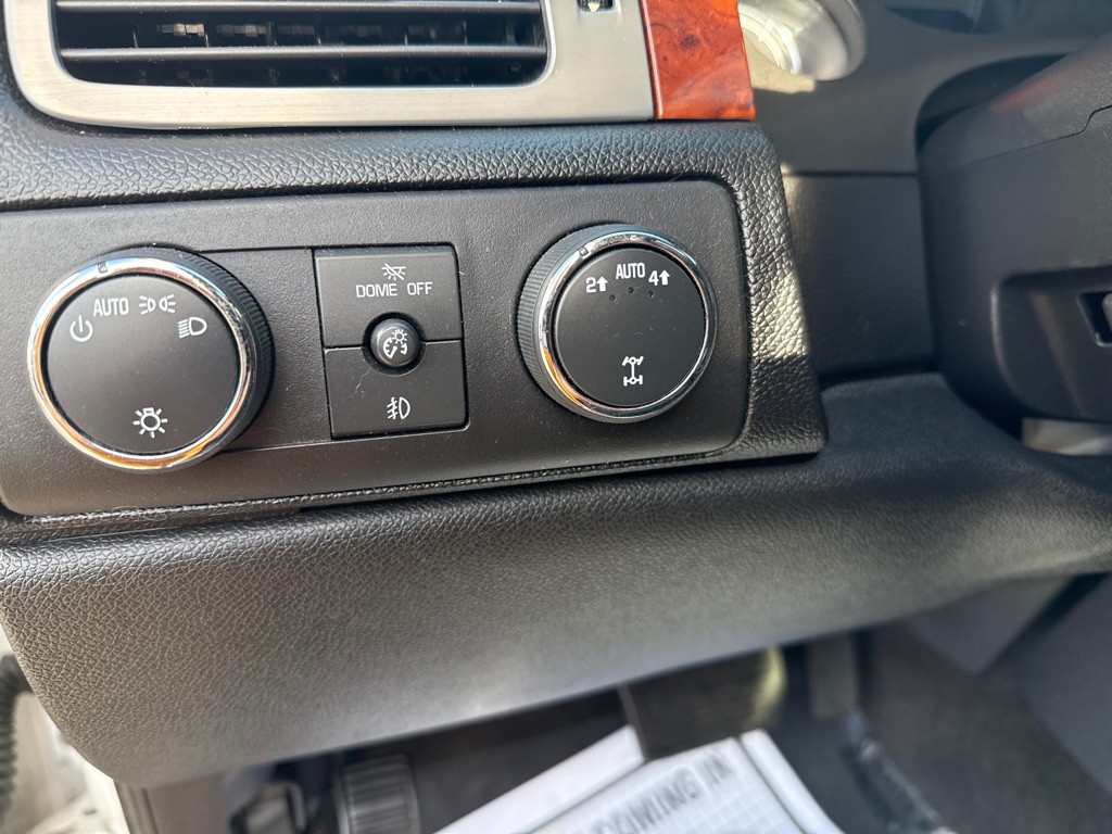 2013 Chevrolet Tahoe Image 9