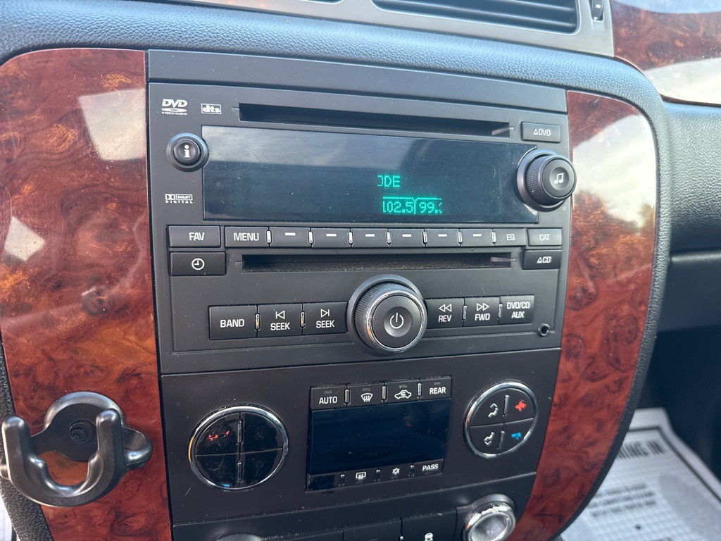 2013 Chevrolet Tahoe Image 16