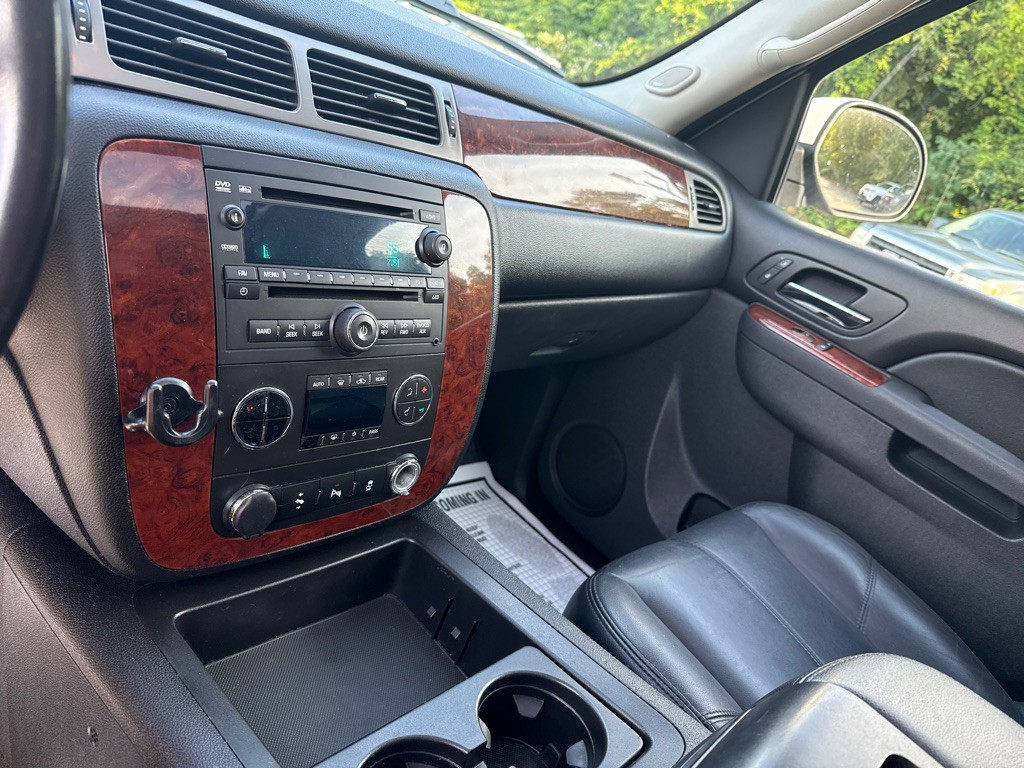 2013 Chevrolet Tahoe Image 22