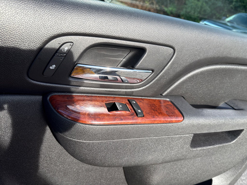 2013 Chevrolet Tahoe Image 32