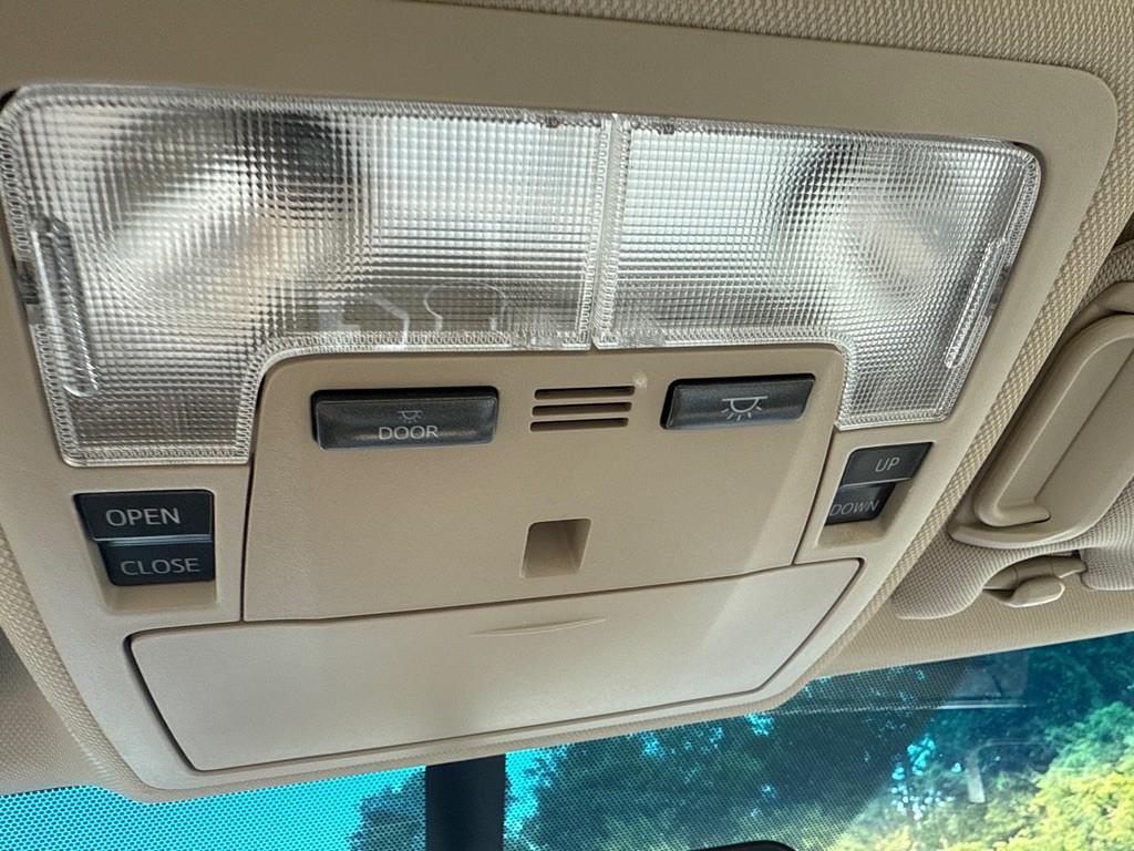 2014 Toyota Camry Image 20