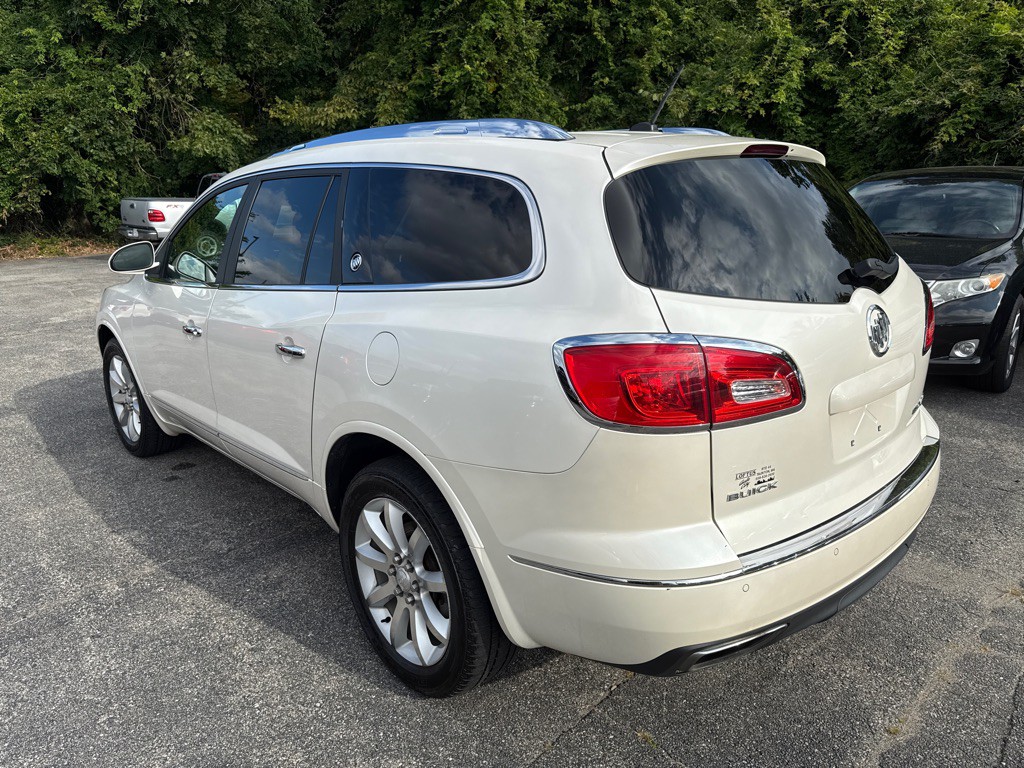 2015 Buick Enclave Image 4