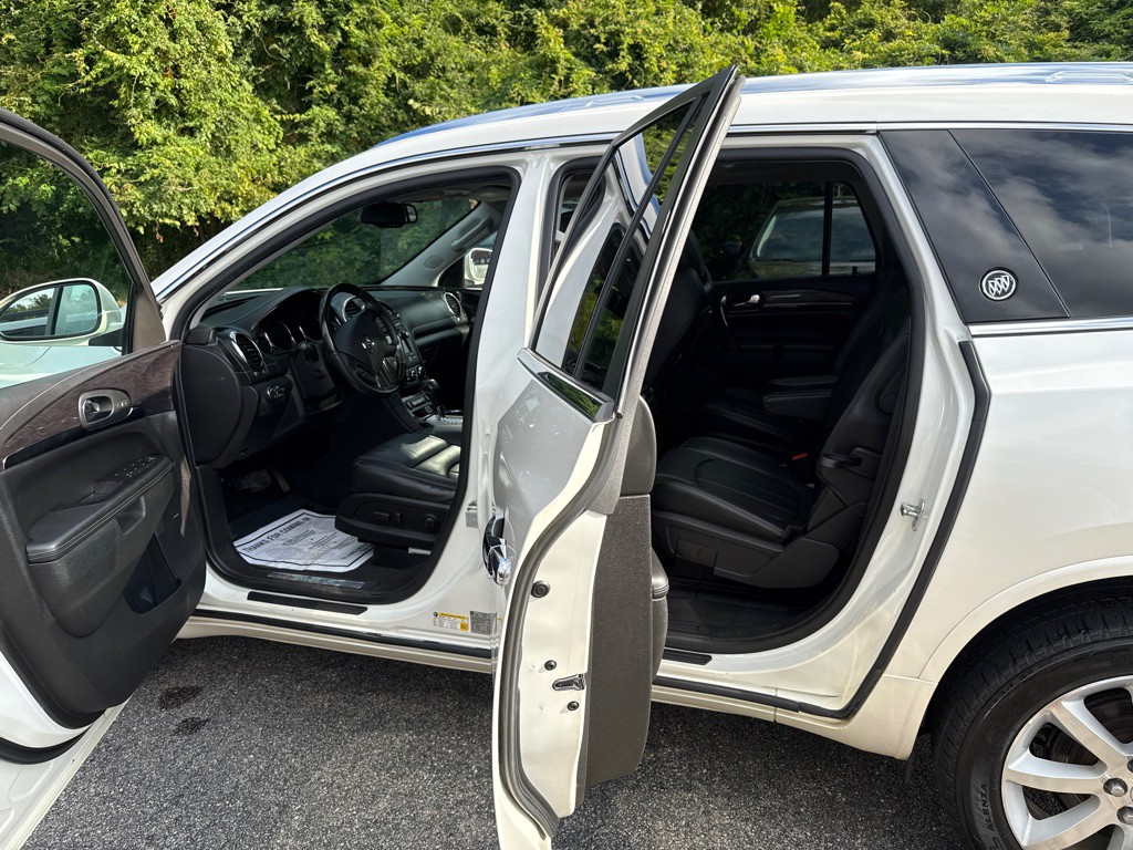 2015 Buick Enclave Image 6