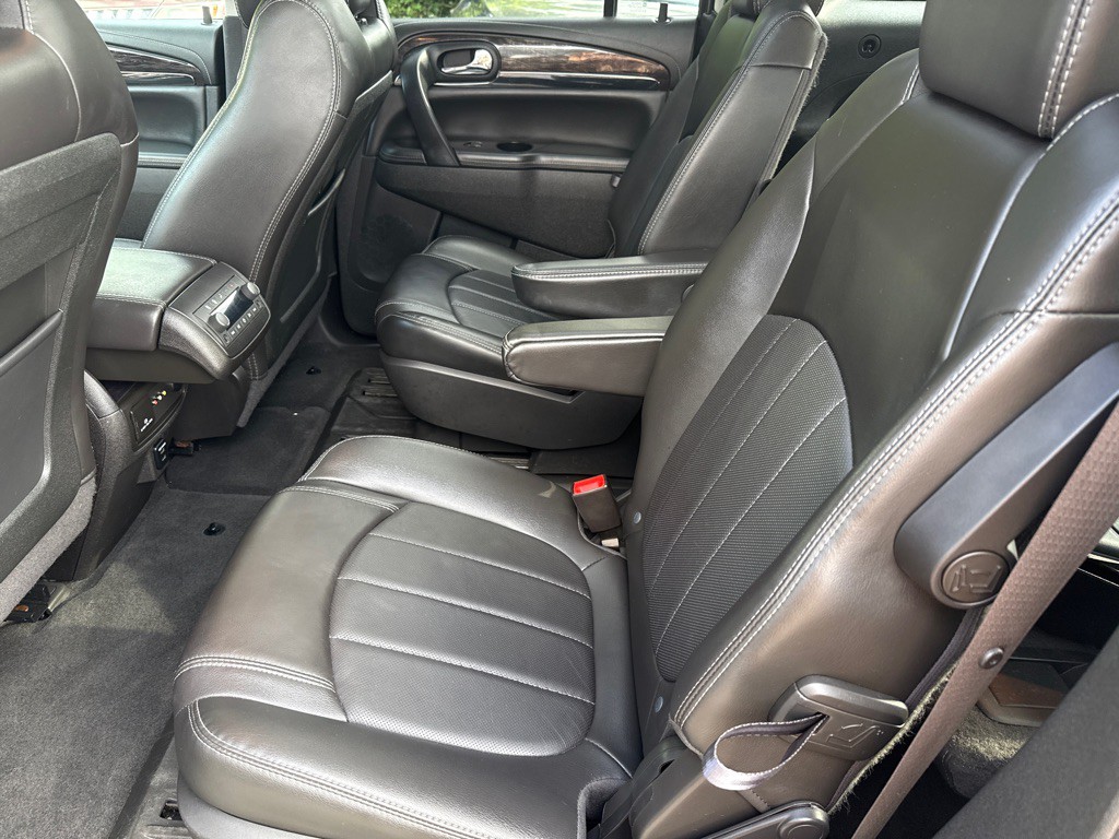 2015 Buick Enclave Image 27