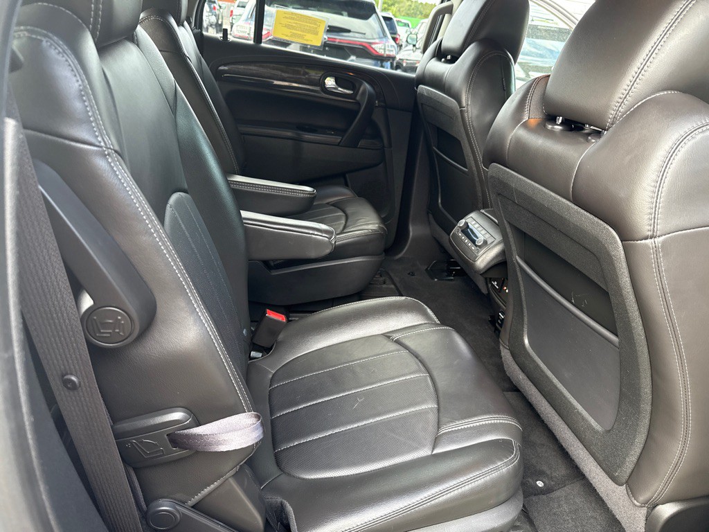 2015 Buick Enclave Image 36