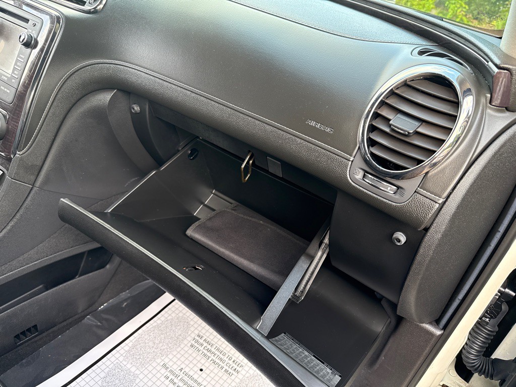 2015 Buick Enclave Image 40