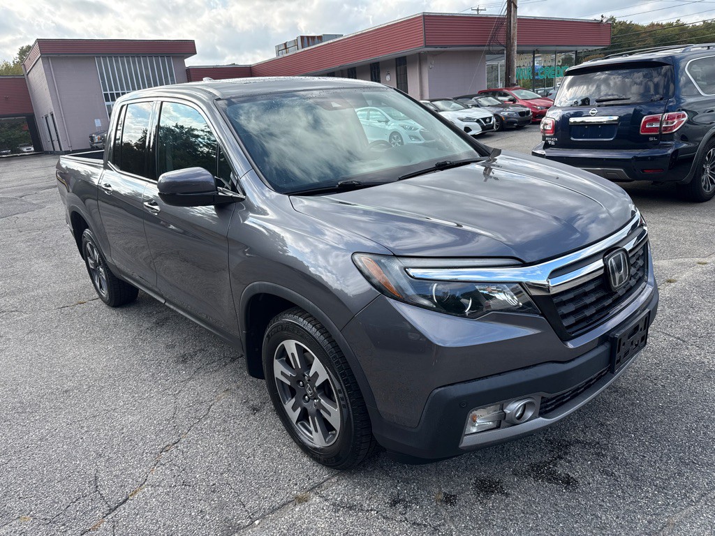 2019 Honda Ridgeline Image 2
