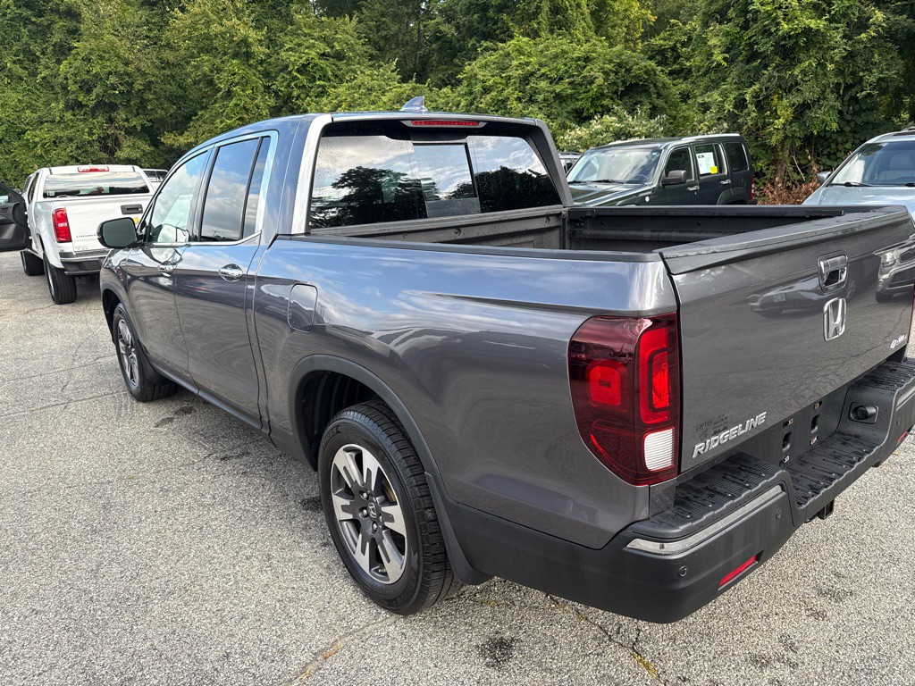 2019 Honda Ridgeline Image 4