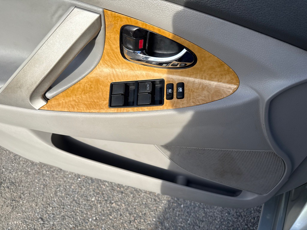 2007 Toyota Camry Image 6