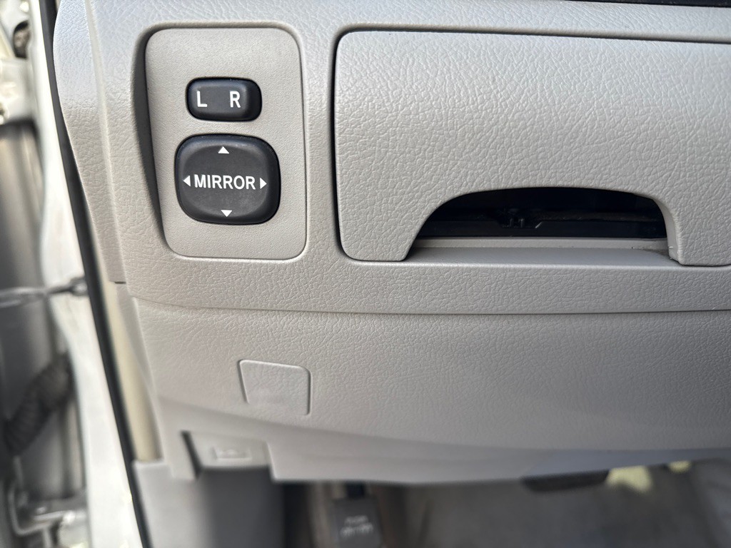2007 Toyota Camry Image 8