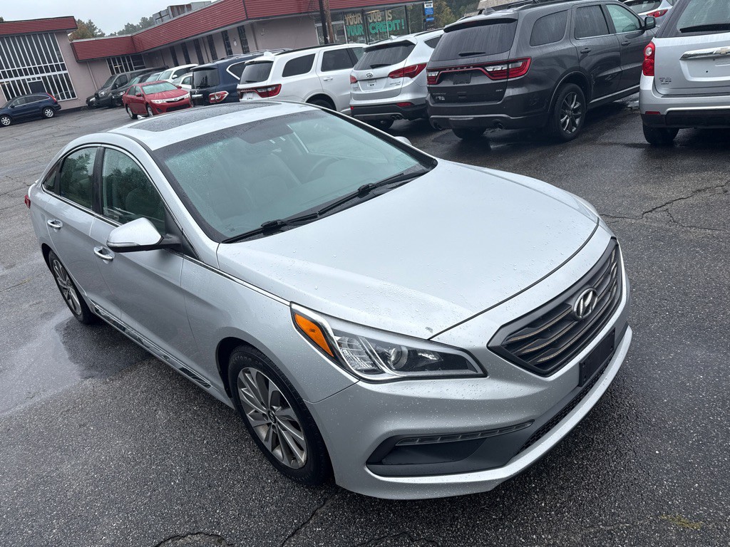 2017 Hyundai Sonata Image 2