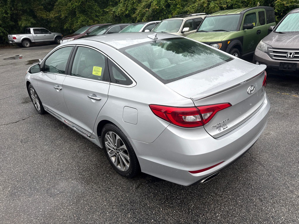 2017 Hyundai Sonata Image 4