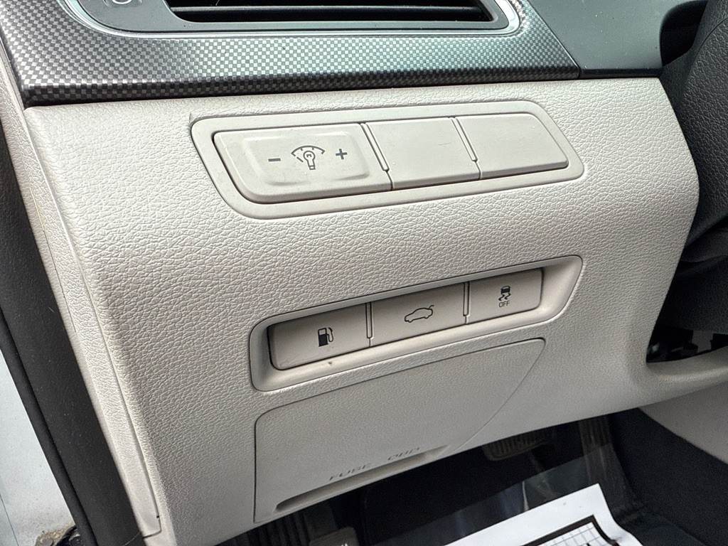 2017 Hyundai Sonata Image 8