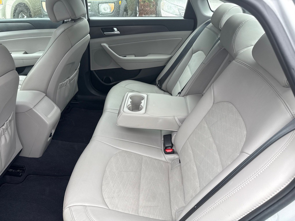 2017 Hyundai Sonata Image 25