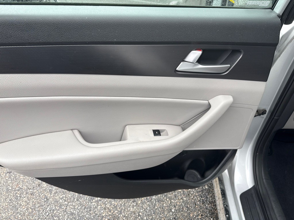 2017 Hyundai Sonata Image 26