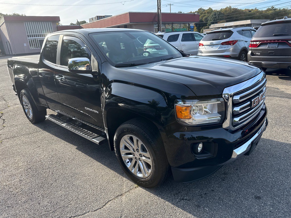 2015 GMC Canyon Image 2