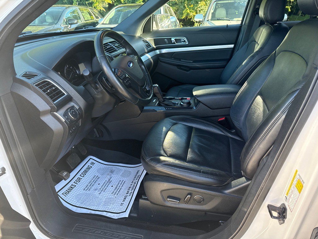 2017 Ford Explorer Image 5
