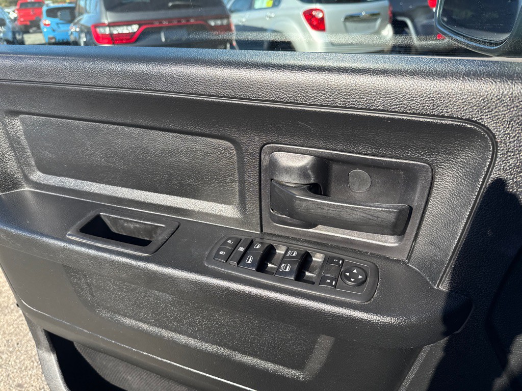 2018 RAM 1500 Image 7