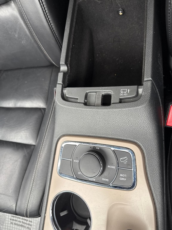 2015 Jeep Grand Cherokee Image 25