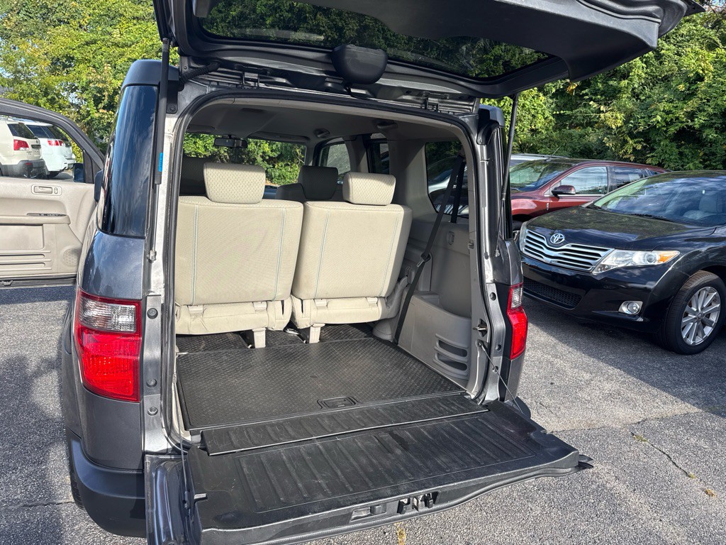 2011 Honda Element Image 16