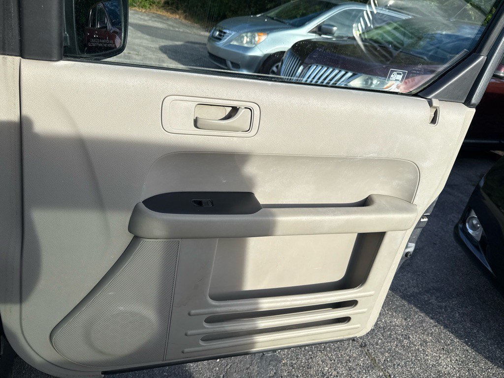 2011 Honda Element Image 18