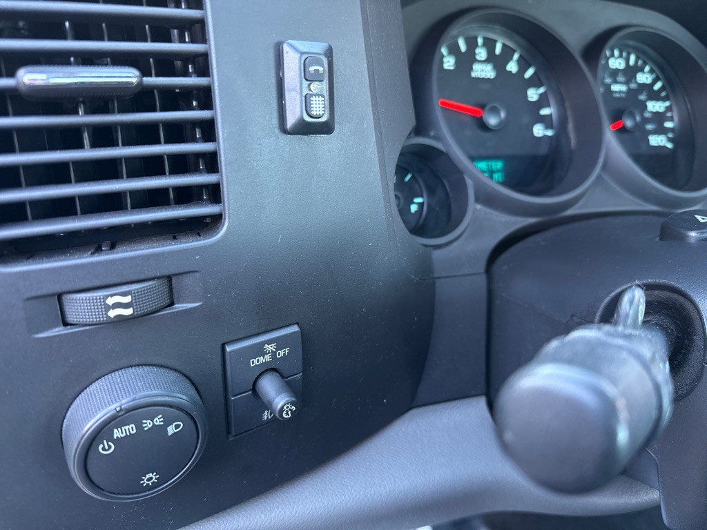 2011 GMC Sierra Image 10