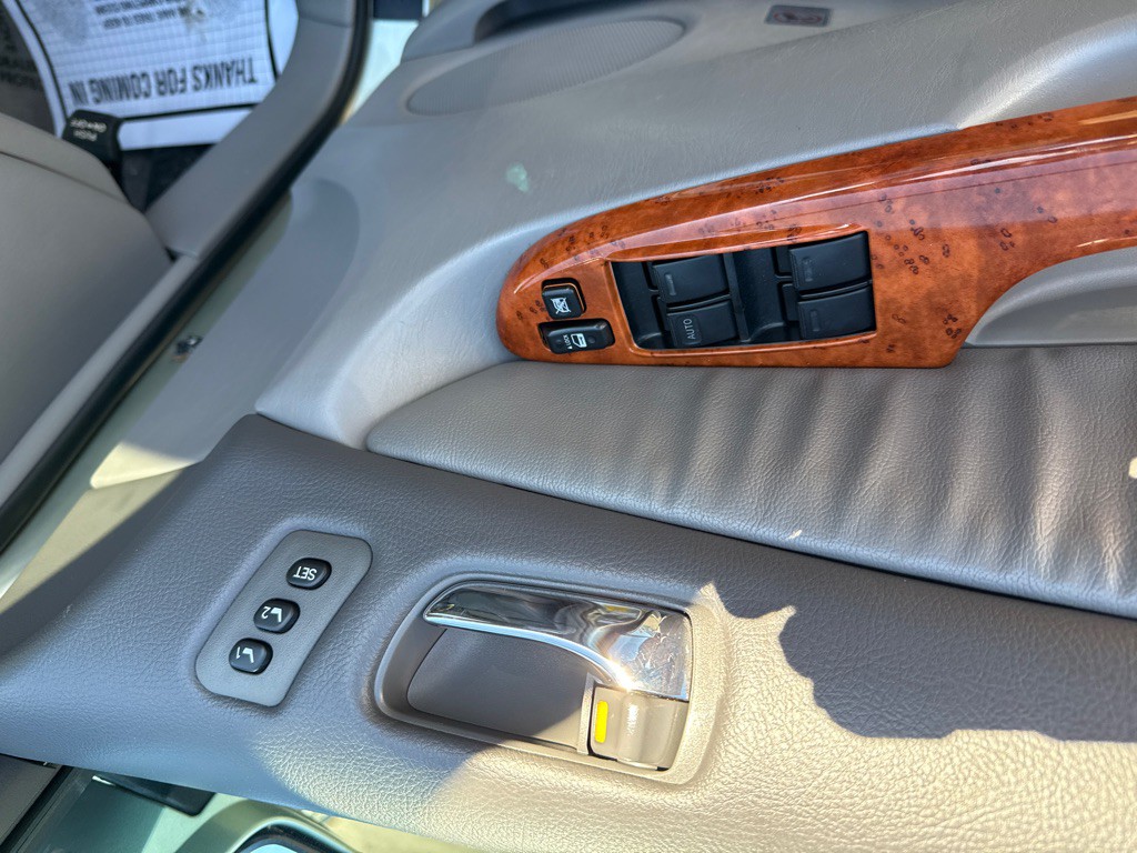 2009 Toyota Sienna Image 8