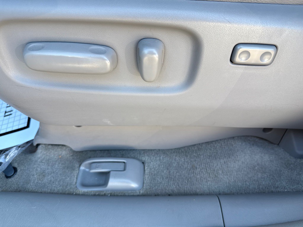 2009 Toyota Sienna Image 9