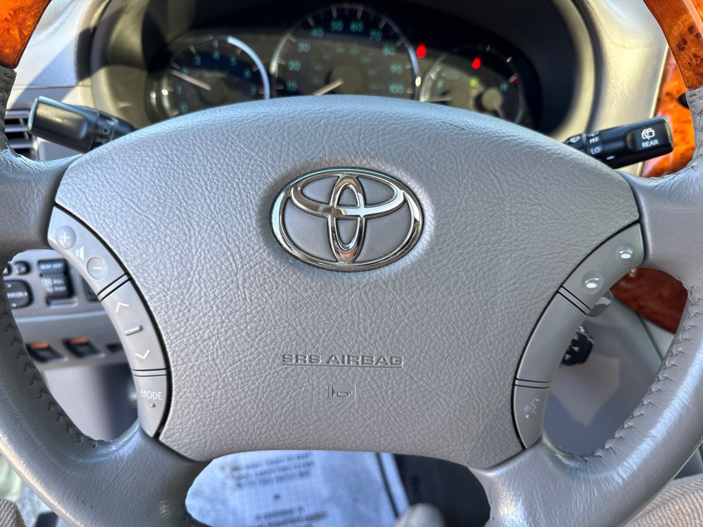 2009 Toyota Sienna Image 11