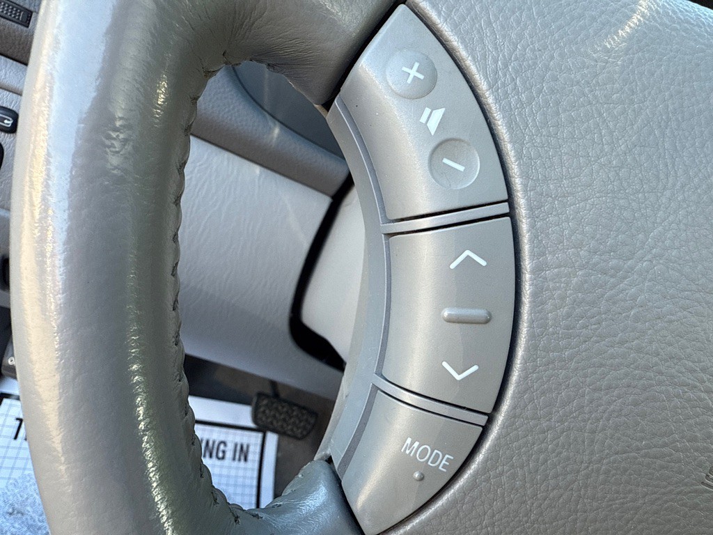 2009 Toyota Sienna Image 13
