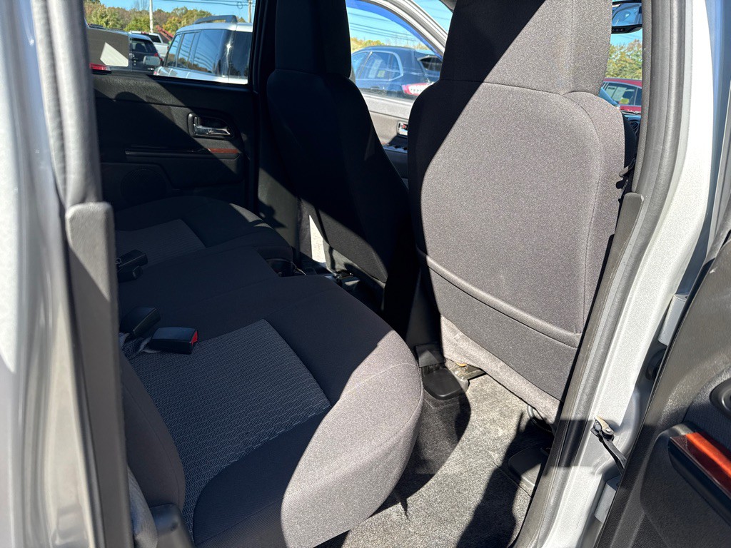 2012 Chevrolet Colorado Image 18