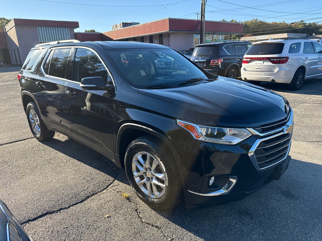 2019 Chevrolet Traverse Image 2