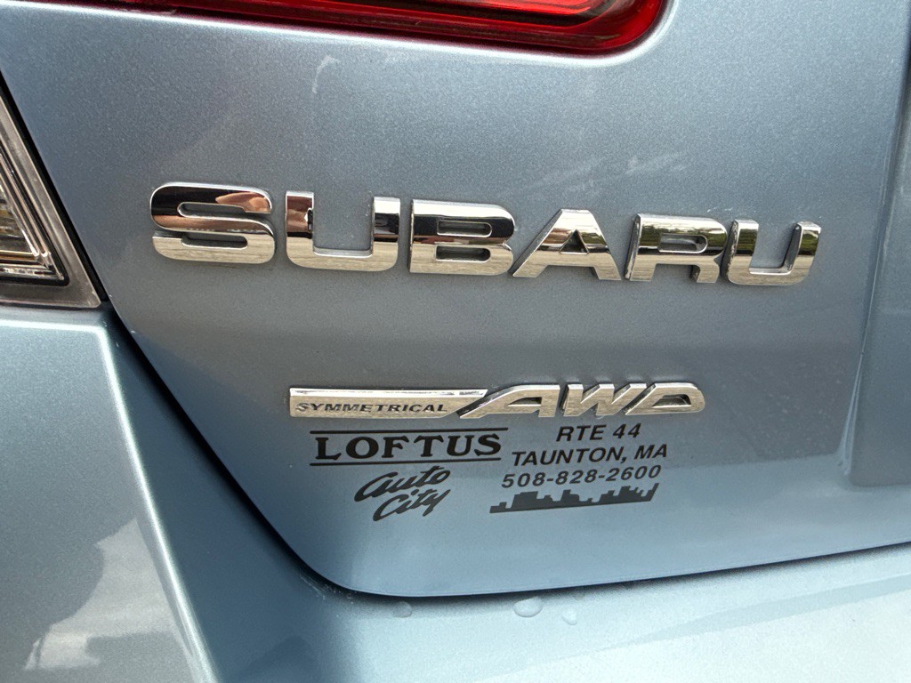2011 Subaru Legacy Image 6