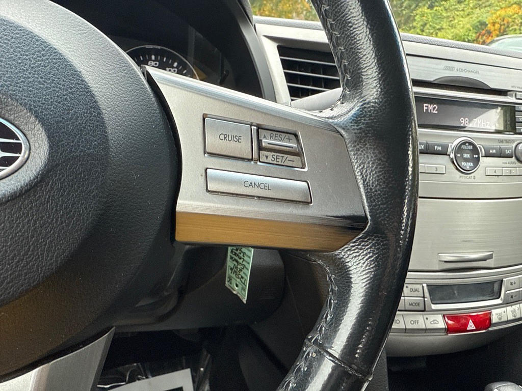 2011 Subaru Legacy Image 14