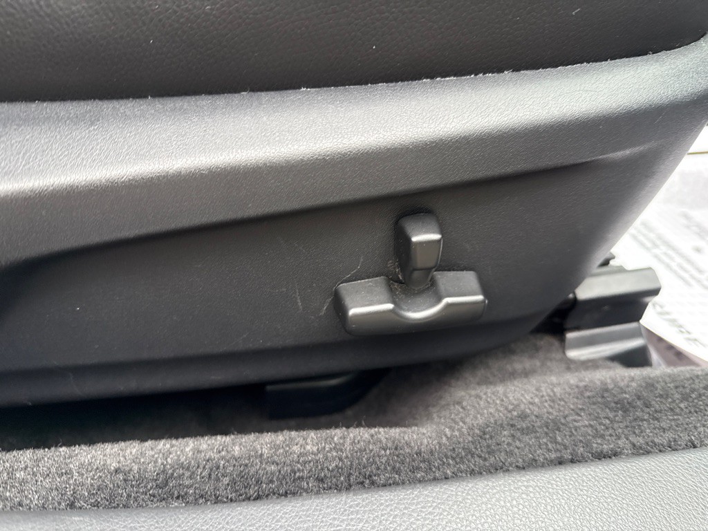 2011 Subaru Legacy Image 30